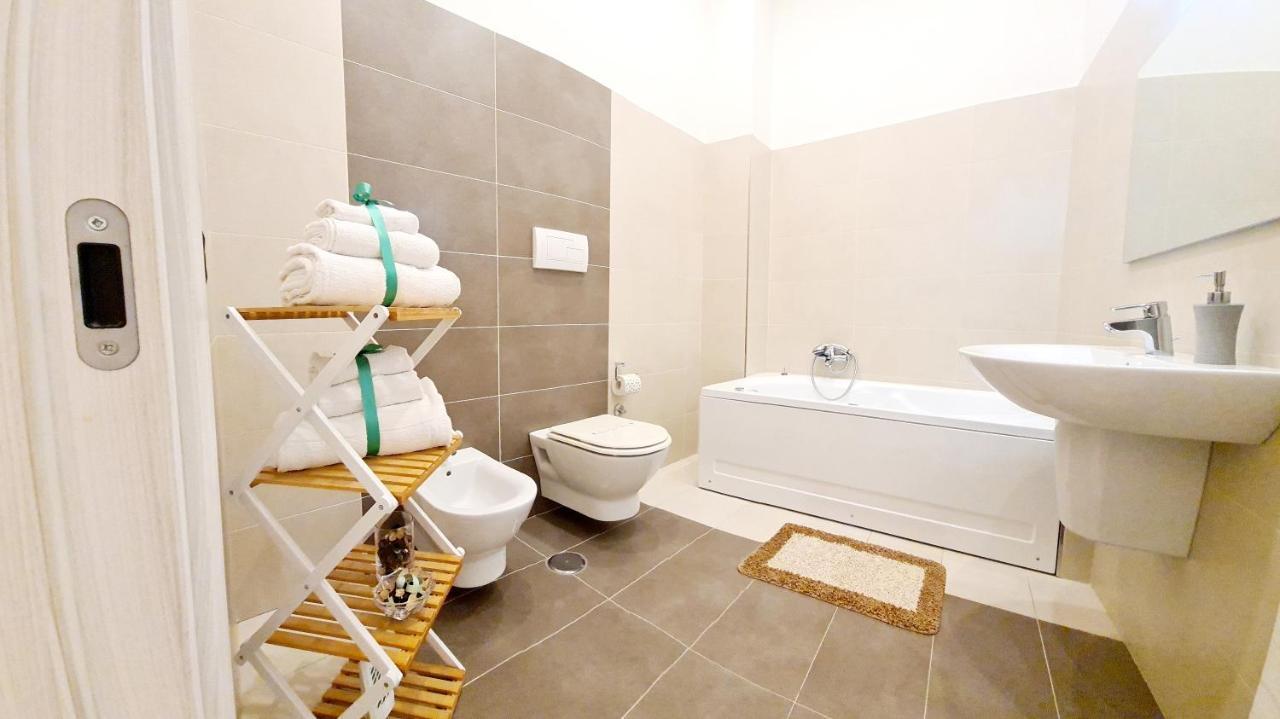 La Gioiosa Naples Inn Zewnętrze zdjęcie